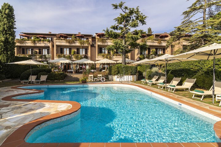 Pools & Facilities