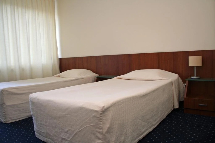 Room 3 of 13