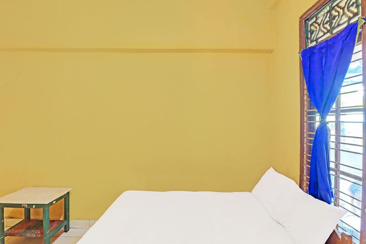 Room 6 of 30