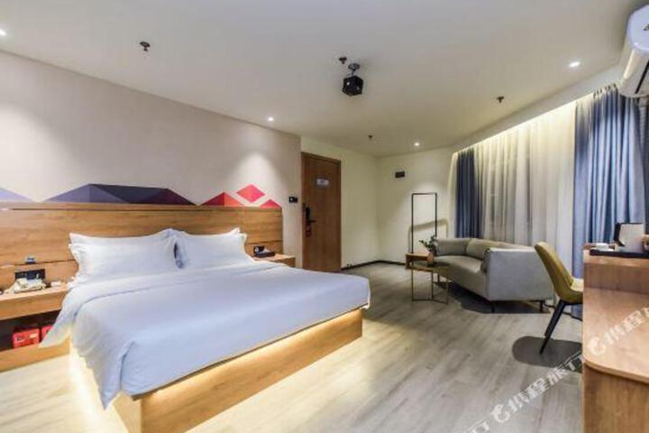 Borrman Hotel (Chongqing Three Gorges Plaza store)