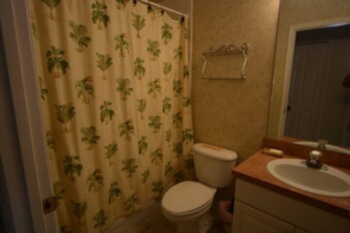 Room 45 of 174