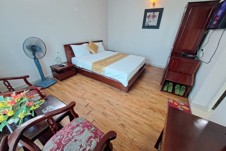 Room 13 of 55