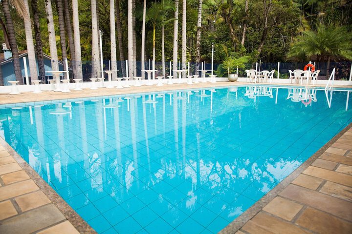 Pool 24 of 34