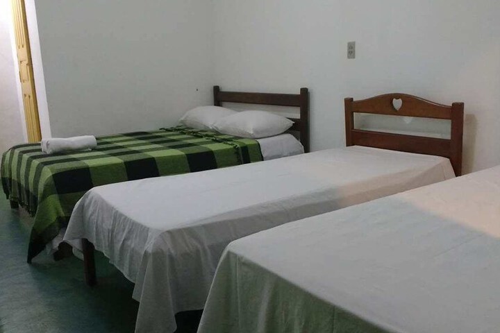 Room 3 of 10