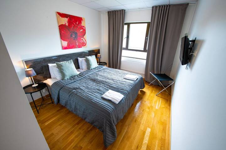 Room 8 of 24