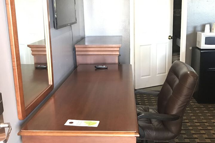 Room 7 of 26