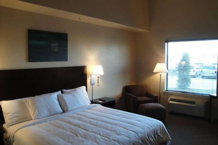 Room 7 of 11
