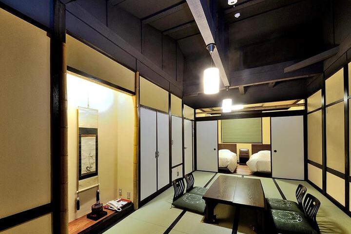 Room 19 of 59