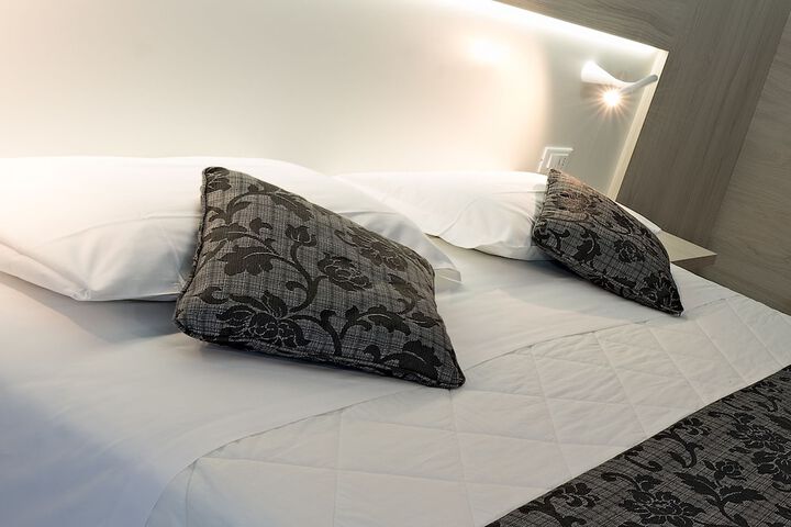 Room 3 of 56