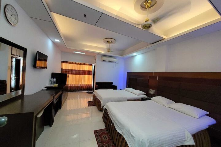 Room 42 of 58