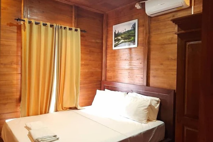 Room 15 of 42