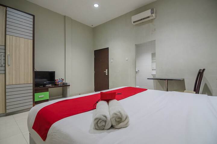 Room 6 of 17