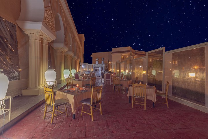 Dining 50 of 90