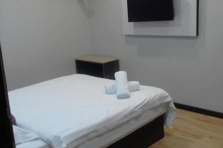 Room 15 of 33