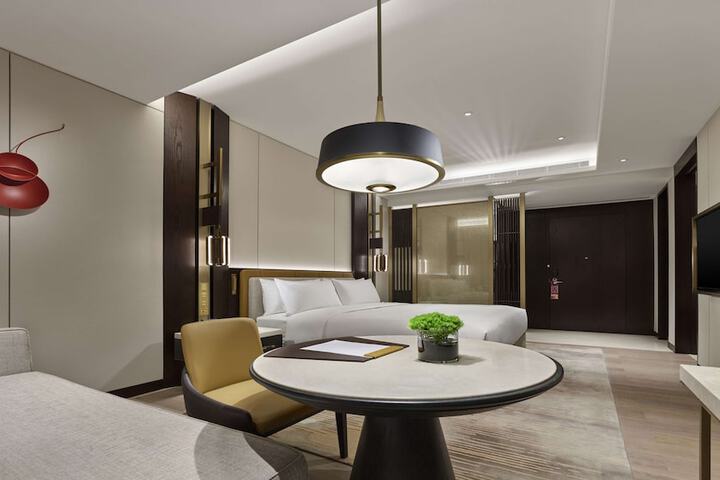 Room 16 of 61