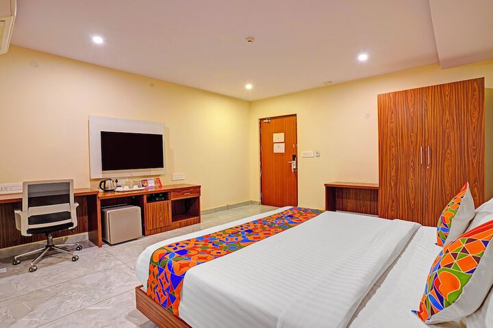 Room 7 of 30