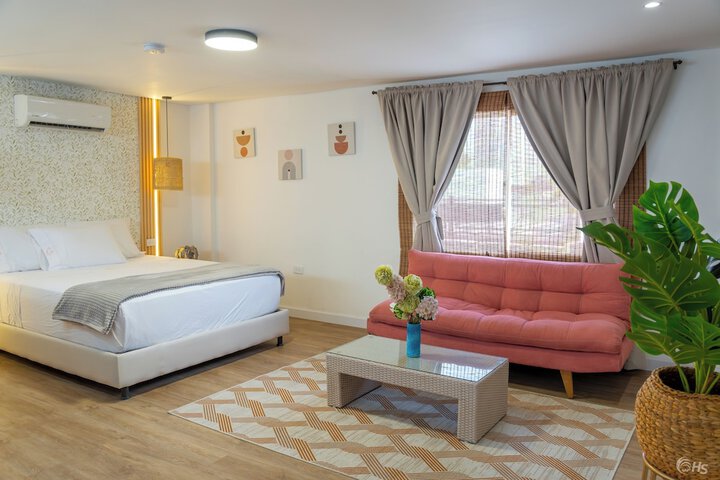 Room 11 of 36