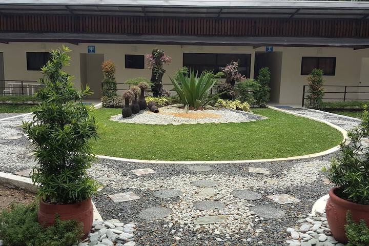 Hotel Exterior 36 of 36