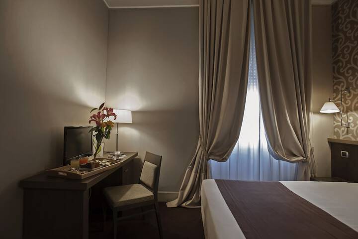 Room 51 of 53