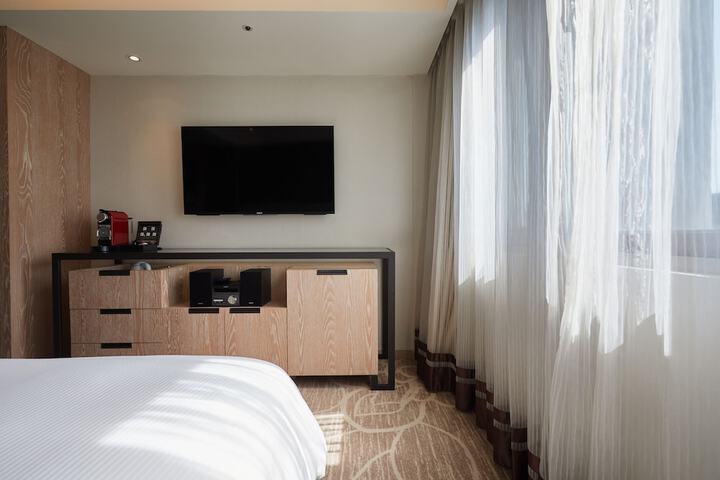 Room 34 of 86