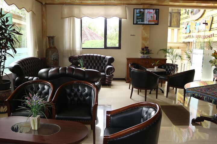 Hotel Interior 8 of 108