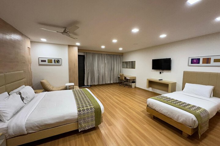 Room 5 of 20