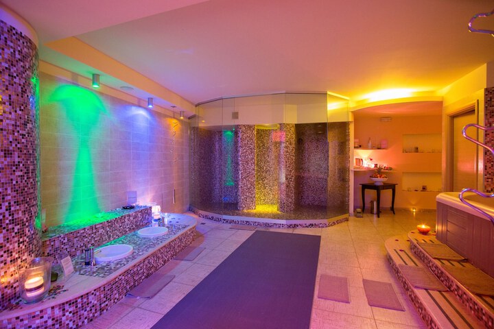 Steam room