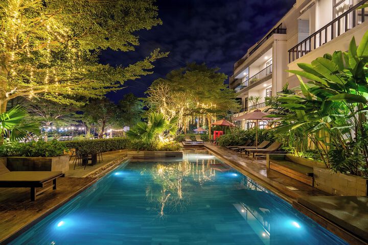 Pool 51 of 89