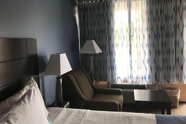 1 King Bed (1 of 3)