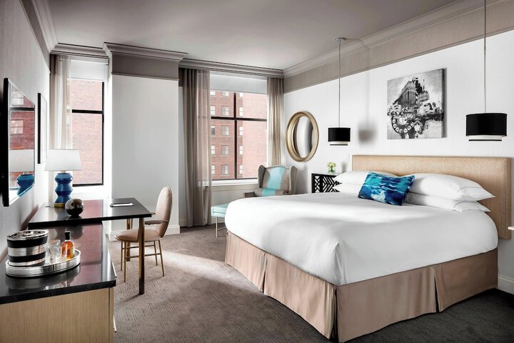 1 King Bed Lake View (2 of 13)