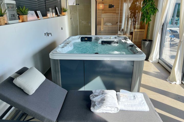 Spa 44 of 71