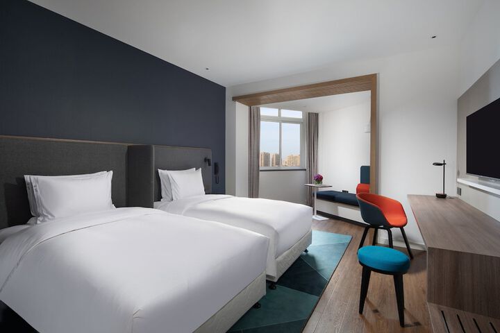 Room 20 of 49