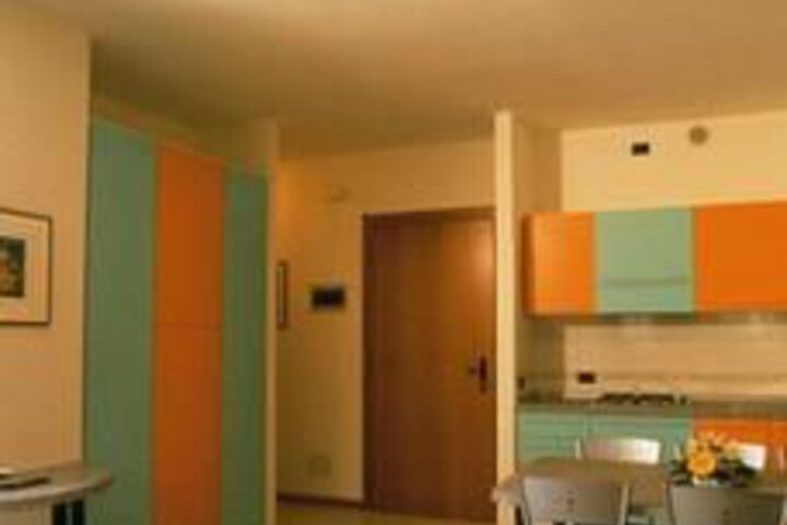 Room 30 of 51