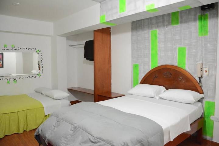 Room 3 of 28
