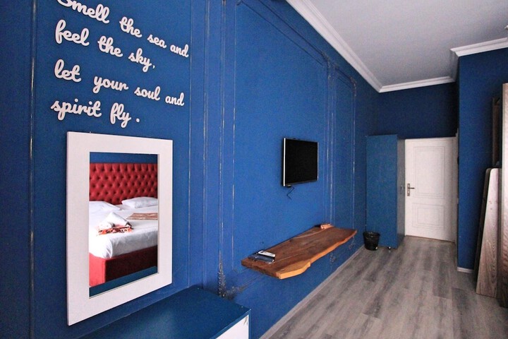 Room 34 of 66