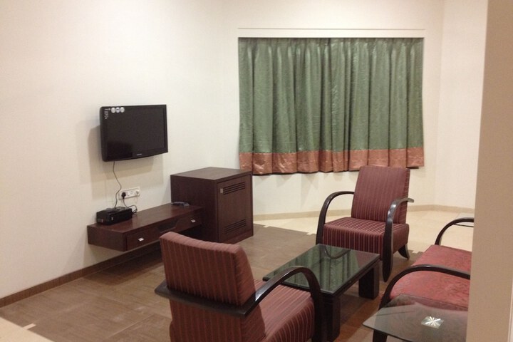 Room 30 of 157