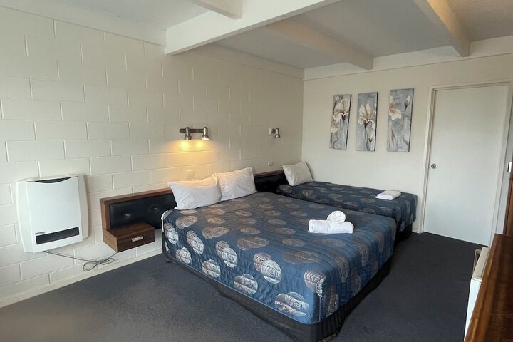 Room 21 of 42