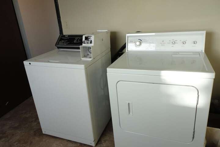 Laundry 20 of 35