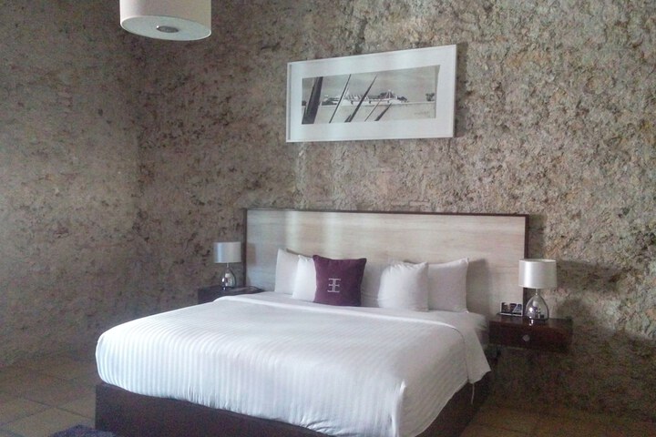Room 12 of 44