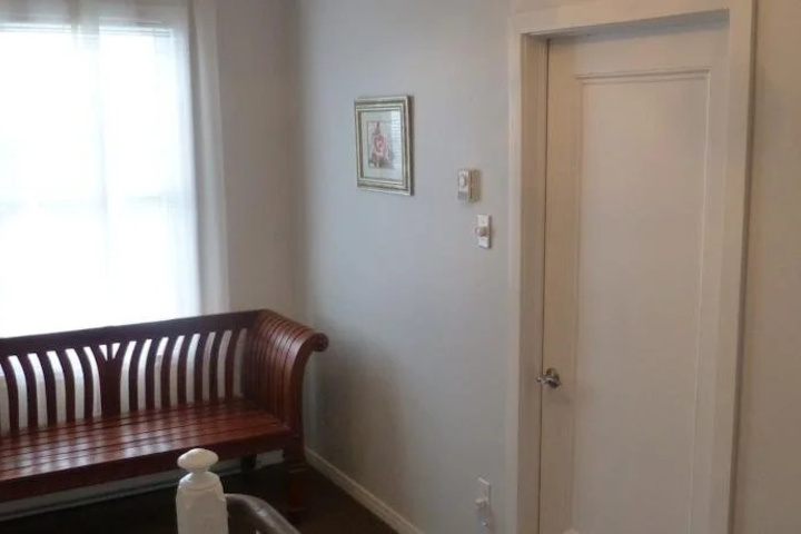 Room 13 of 22