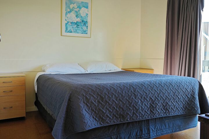 Room 14 of 48