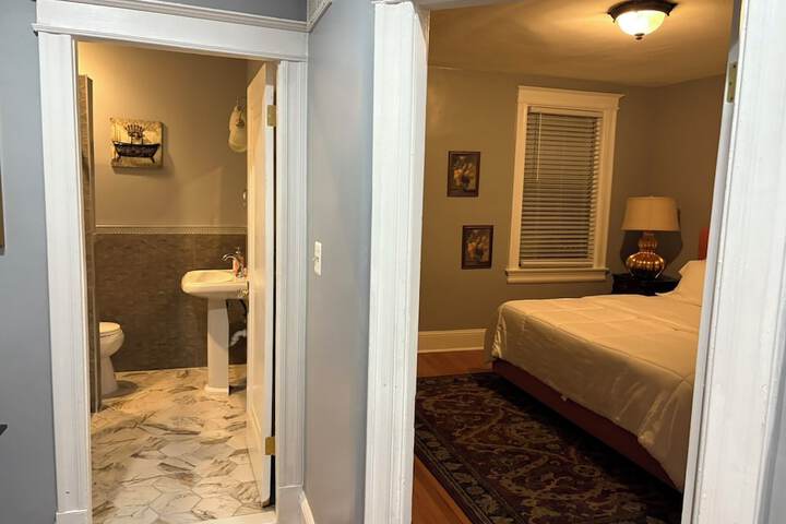 Room 4 of 21