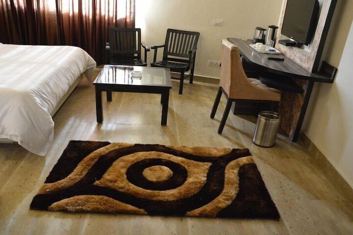 Room 21 of 35