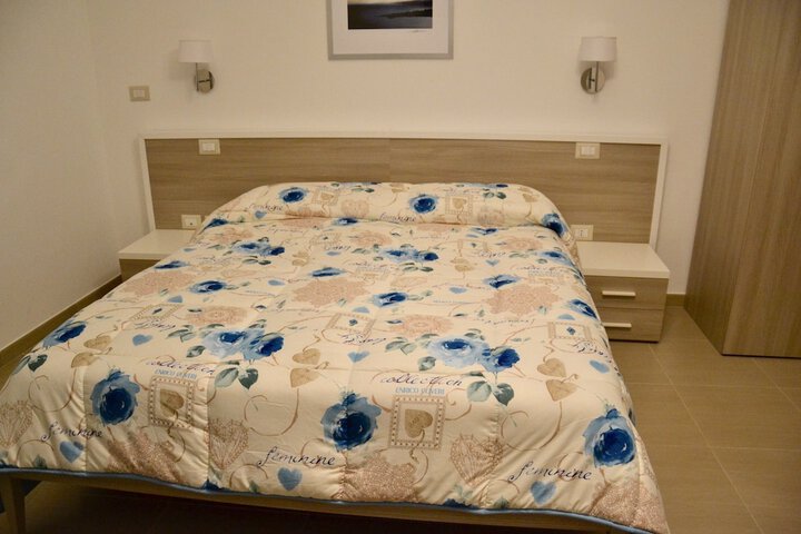 Room 5 of 21