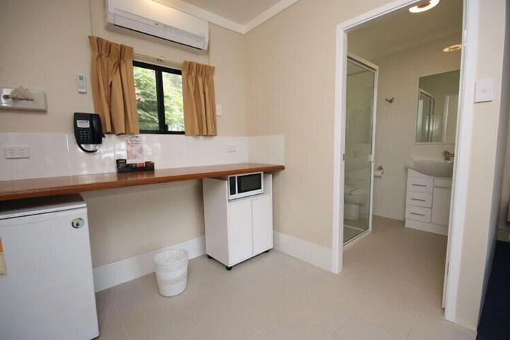 Room 12 of 21