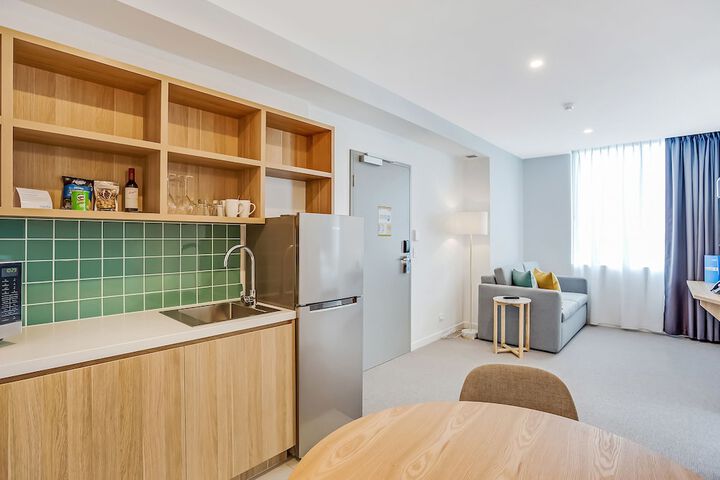 Room 4 of 50