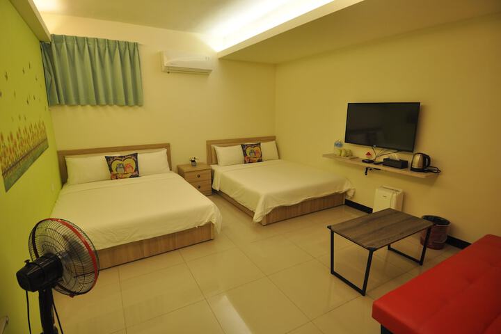 Room 6 of 29