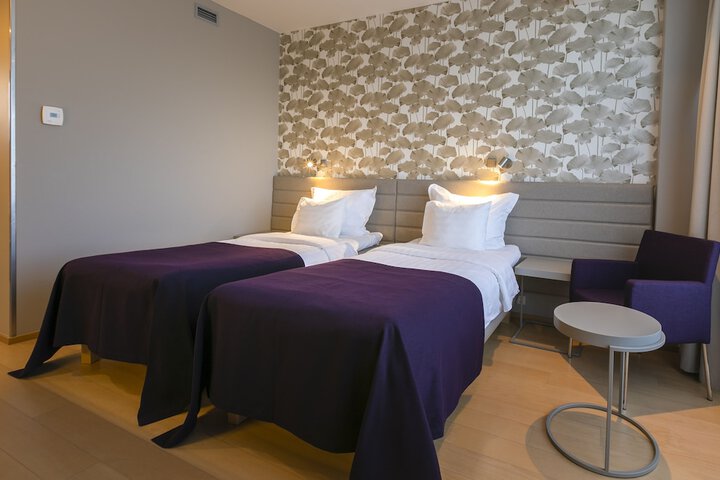 Room 6 of 54
