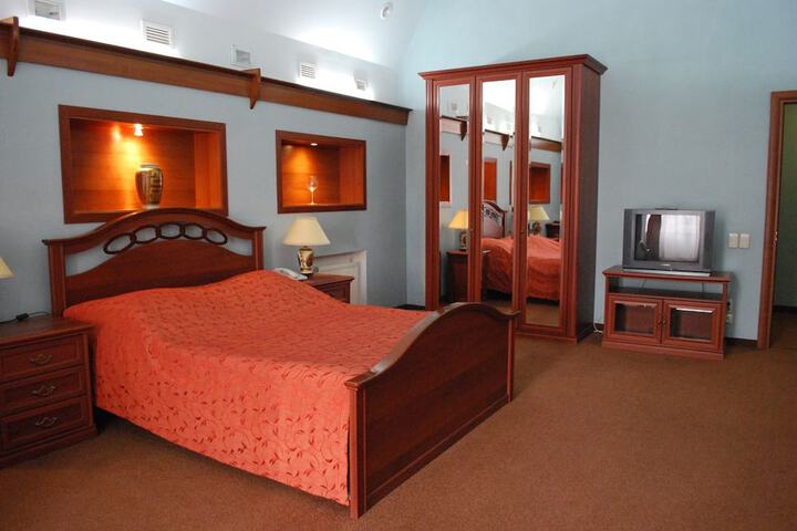 Room 34 of 50