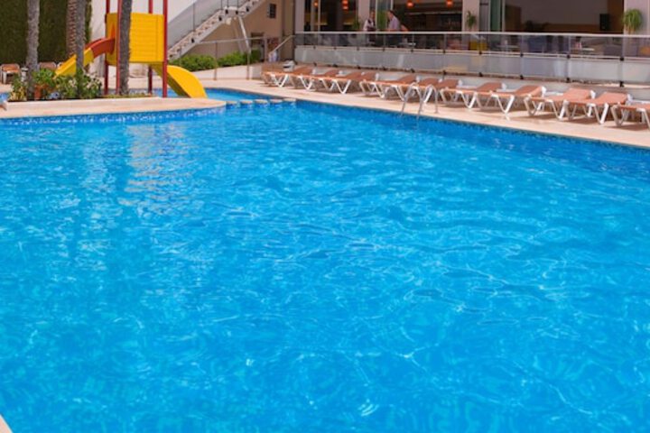 Pool Hotel